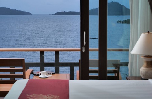 Kawthaung Hotel | Victoria Cliff Hotel & Resort