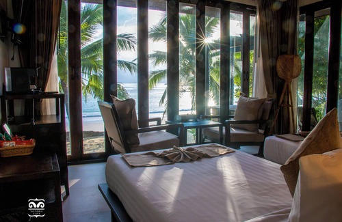Kawthaung Resort | Victoria Cliff Nyaung Oo Phee Island