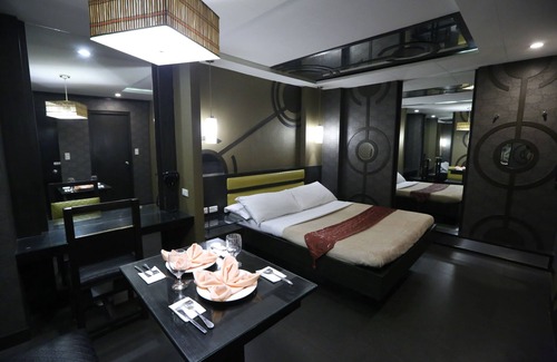 Malabon Hotel | Victoria Court Malabon