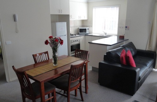 Portland Hotel | Victoria Lodge Motor Inn And Apartments