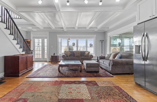 Ogdensburg House | Victorian 2 bedroom 1.5 bath townhome screened porch, view of St. Lawrence River