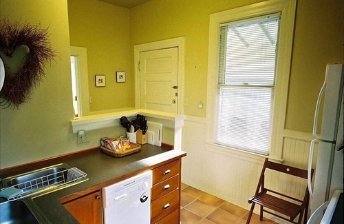 Minor House | Victorian Cottage 2 Miles to Downtown Seattle