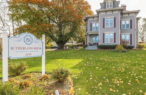 Canandaigua House | Victorian Mansion! Minutes from Canandaigua Lake!