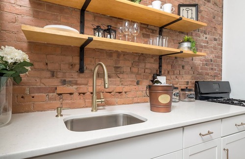 Troy Apartment | Victorian on Fifth Ave, Downtown Troy