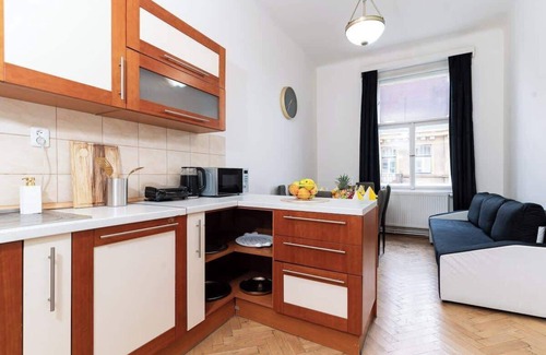 Mala Strana Apartment | Victory King's Residence