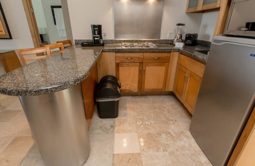 Playa Diamante Condo | Vidanta Grand Mayan 1 BR 1 BA Suite With Kitchen Sleeps 6 - Acapulco