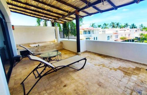 Playa Diamante Villa | Vidanta Villas Golf - Jacuzzi, Alberca, Lago