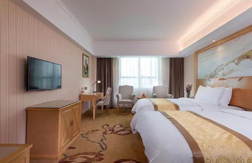 Huadu Hotel | Vienna Hotel(Guangzhou Huadu Rongchuang Wanda Hibiscus Station )