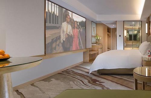 Hepingcun Hotel | Vienna International Hotel South Gate of Shenzhen International Convention and Exhibition Center