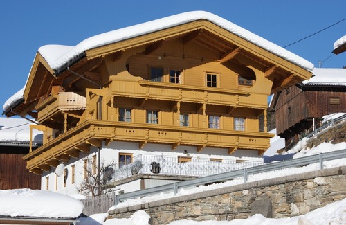Hippach Apartment | View of the Zillertal mountains, near the ski area