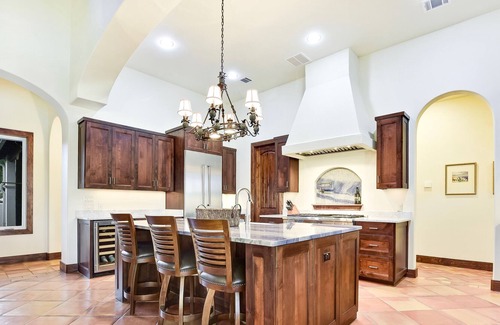 Leander Villa | VIEWS!! Gorgeous Lake Travis Waterfront, 1 level, Volente, Pool, Dock, fire pit!