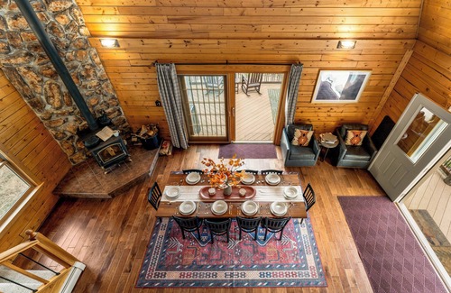 Evergreen House | Views, Hot Tub, Skee-ball, Pool Table, Disc-golf, Trail Access on Property!
