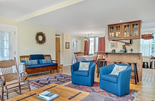Woodstock Apartment | Views! Sauna Historic | Woodstock Riverside Escape