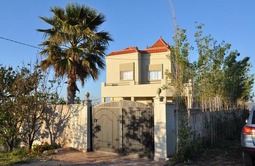 Ait Sebaa Lajrouf Villa | Vila Haja - Beautiful Farmhouse with a Private Pool!