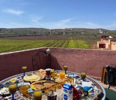 Ait Sebaa Lajrouf Villa | Vila Haja - Beautiful Farmhouse with a Private Pool!