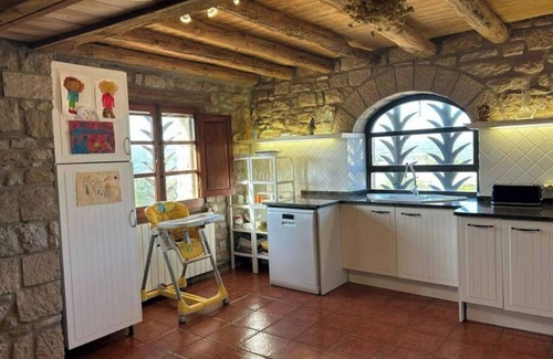 Aguilar de Segarra Villa | Vila-seca. Vine i Desconnecta!