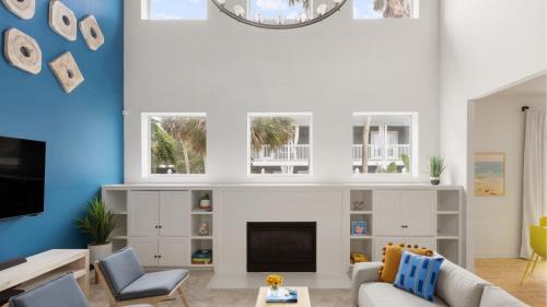 Vilano Beach House | Vilano Villa Near Beach w Saltwater Pool Spa Game Room Built-In Grill