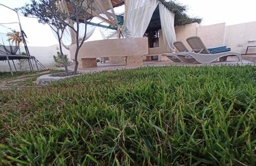Midoun Villa | VILL LA REINE JERBA avec piscine