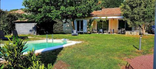 Chamaret Villa | Villa élégante à Chamaret avec piscine privée