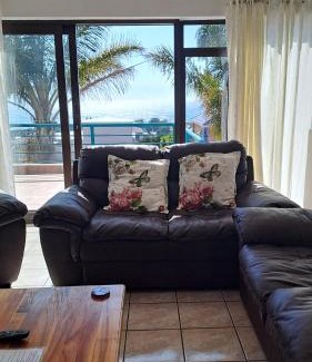 Wavecrest Villa | Villa @ 19 Palm with spectacular sea views