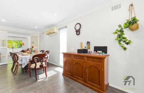 Baulkham Hills Villa | Villa ∙ 3 bedrooms ∙ 8 guests