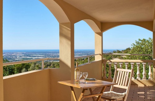 Estoi Villa | Villa ∙ 3 bedrooms ∙ 6 guests