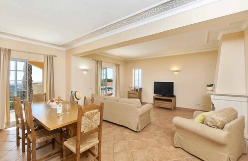Estoi Villa | Villa ∙ 3 bedrooms ∙ 6 guests