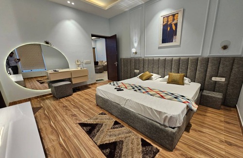 Gurugram Villa | Villa ∙ 3 bedrooms ∙ 8 guests