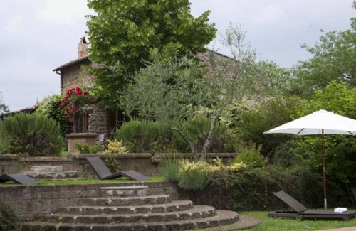 Vitorchiano Villa | Villa ∙ 4 bedrooms ∙ 8 guests