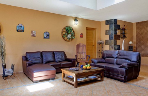 Costa de Antigua Villa | Villa ∙ 4 bedrooms ∙ 8 guests