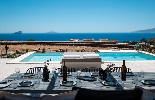 Kithnos Villa | Villa ∙ 4 bedrooms ∙ 8 guests