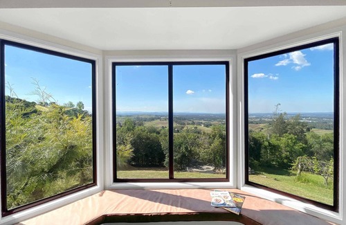 Mount View Villa | Villa 4 @ Bimbadeen Estate - Split level villa with sensational views all around - just for 2!