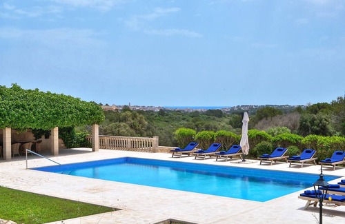 Manacor Villa | Villa ∙ 8 bedrooms ∙ 16 guests