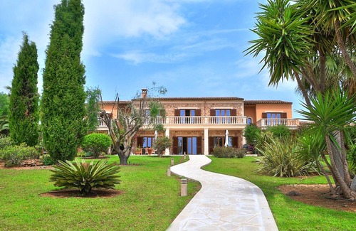 Manacor Villa | Villa ∙ 8 bedrooms ∙ 16 guests