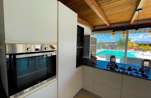 Latina Apartment | VILLA A CASA DI BETTY - Spacious & Bright Apartment with Private POOL - An Oasis of Peace to relax and recharge