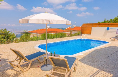 Meladeia Villa | Villa Aeria