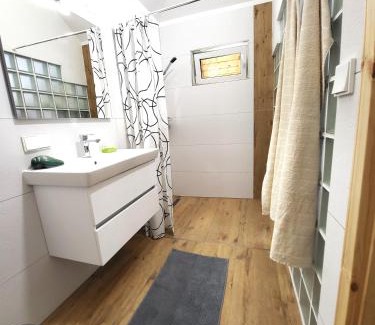 Balatonkenese Apartment | Villa Agardy 1