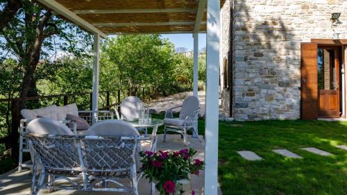 Piandimeleto Villa | Villa Agostini 10, Emma Villas