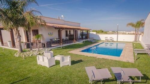 Tre Fontane House | Villa Al Mare