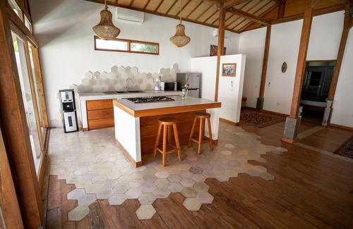 Pecatu Villa | Villa Ale Bingin, ethnic 3 bedrooms villa , 150 mt from the beach