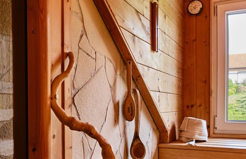 Bottingen Villa | Villa 'Am Solberg' with Private Pool, Private Terrace and Wi-Fi