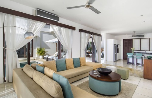 Ungasan Villa | Villa Amanie - Spectacular Sunset Hilltop Viewsnn