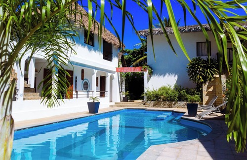 Ambondrona Bed & Breakfast | Villa Amnesya Nosy Be