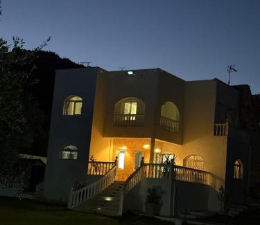 Geresh Villa | Villa amsa