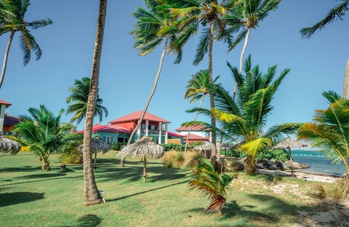 Le Francois Villa | Villa Anagani, Cap Est villa rental, swimming pool, beach, sea view