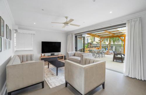 Flic-en-Flac Villa | Villa Annielh by IHR