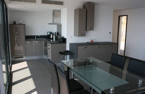 Saint-Jeannet Apartment | Villa Apartments, private garden and pool, panoramic sea view