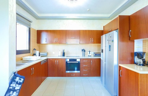 Latsi Villa | Villa Arbanassi - a villa that sleeps 6 guests in 3 bedrooms