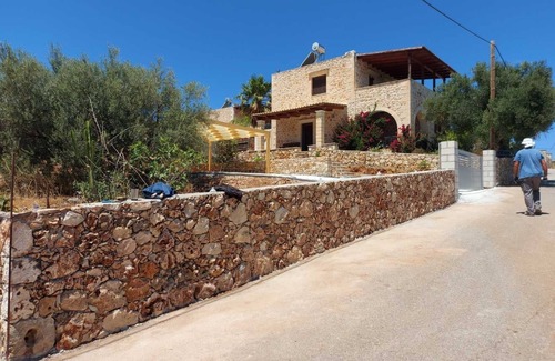 Makhairoi Villa | Villa Aris NEO Chorio Chania Kreta 3km van Strand , 20 km van Vliegveld