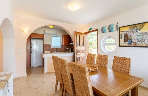 Agia Triada Villa | Villa Astro - Four Bedroom Villa, Sleeps 8